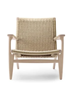 Carl Hansen & Søn CH25 Loungestol, valnød olie af Hans J. Wegner Hot