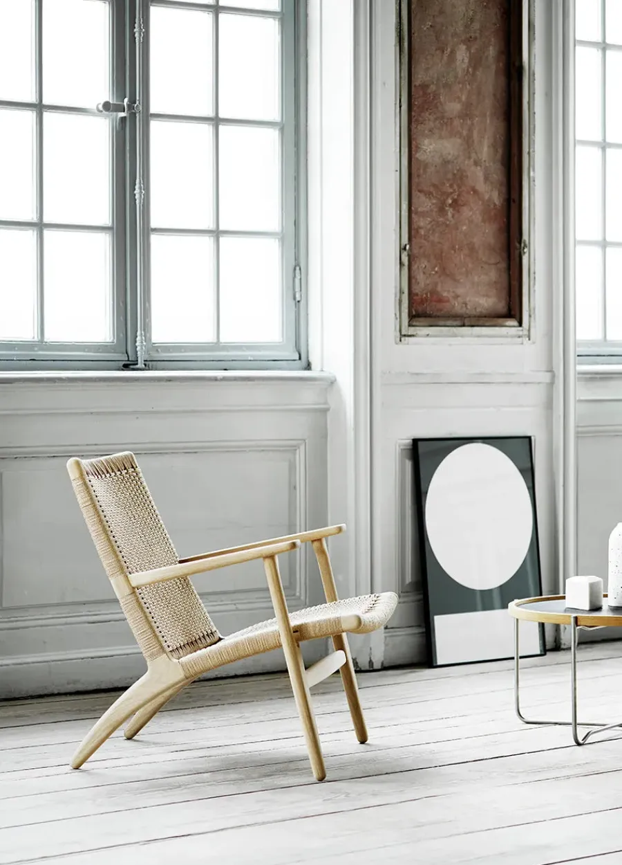 Carl Hansen & Søn CH25 Loungestol, valnød olie af Hans J. Wegner Hot