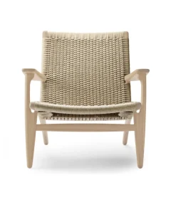 Carl Hansen & Søn CH25 Loungestol, valnød olie af Hans J. Wegner Hot