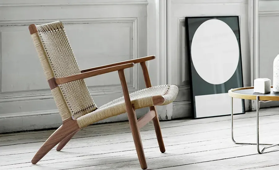 Carl Hansen & Søn CH25 Loungestol, valnød olie af Hans J. Wegner Hot