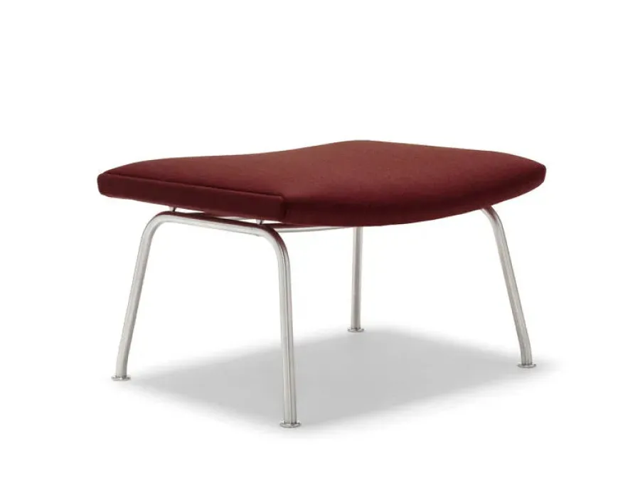 Carl Hansen & Søn CH446 Skammel af Hans J. Wegner Hot