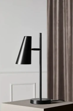 Woud Cono Table Lamp fra Clearance