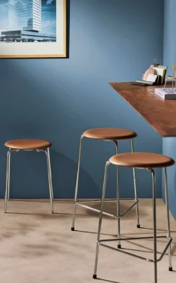 Fritz Hansen Dot Høj Barstol m. 4 ben, valnød læder af Arne Jacobsen