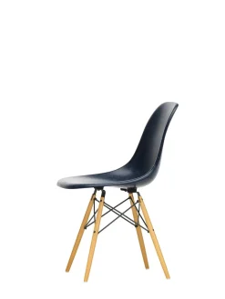 Vitra Eames Fiberglass Chair DSW, lys ahorn fra Hot