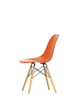 Vitra Eames Fiberglass Chair DSW, lys ahorn fra Hot