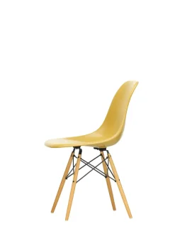 Vitra Eames Fiberglass Chair DSW, lys ahorn fra Hot