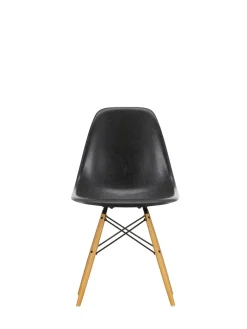 Vitra Eames Fiberglass Chair DSW, lys ahorn fra Hot