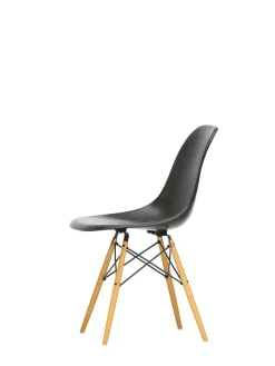 Vitra Eames Fiberglass Chair DSW, lys ahorn fra Hot