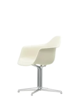 Vitra Eames Plastic Armchair DAL fra Hot
