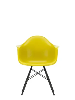 Vitra Eames Plastic Armchair DAW, sortlakeret ahorntræ fra Online