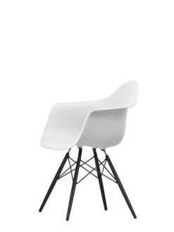 Vitra Eames Plastic Armchair DAW, sortlakeret ahorntræ fra Online