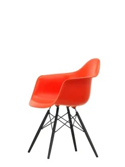 Vitra Eames Plastic Armchair DAW, sortlakeret ahorntræ fra Online