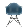 Vitra Eames Plastic Armchair DAR, sort pulverlakering fra