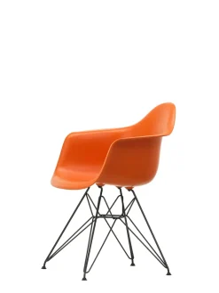 Vitra Eames Plastic Armchair DAR, sort pulverlakering fra