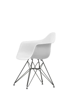 Vitra Eames Plastic Armchair DAR, sort pulverlakering fra