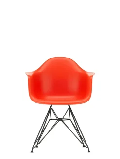 Vitra Eames Plastic Armchair DAR, sort pulverlakering fra