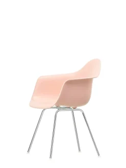 Vitra Eames Plastic Armchair DAX, forkromet fra Best