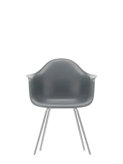 Vitra Eames Plastic Armchair DAX, forkromet fra Best