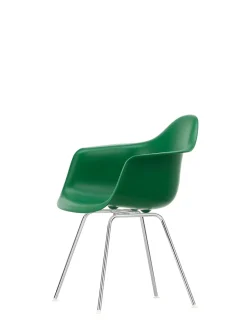 Vitra Eames Plastic Armchair DAX, forkromet fra Best