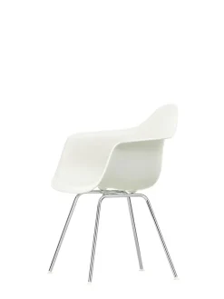 Vitra Eames Plastic Armchair DAX, forkromet fra Best