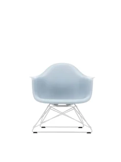 Vitra Eames Plastic Armchair LAR, hvidlakeret fra Outlet