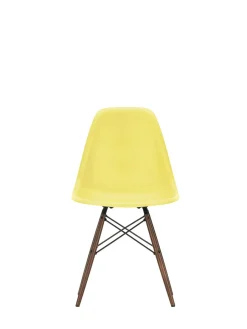 Vitra Eames Plastic Side Chair DSW, mørkbejdset ahorntræ fra Clearance
