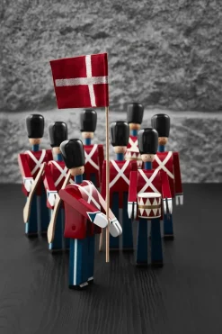 Kay Bojesen Fanebærer af Best