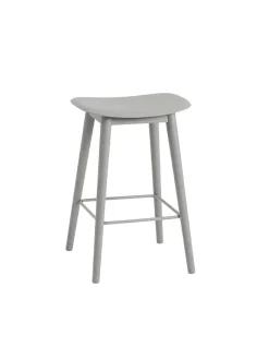 Muuto Fiber Bar Stool Wood fra Hot