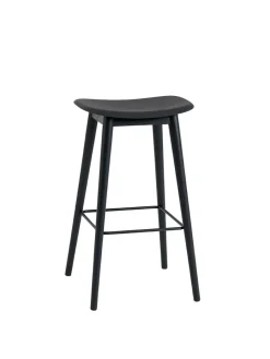 Muuto Fiber Bar Stool Wood fra Hot