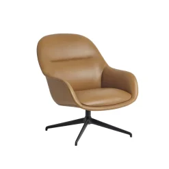 Muuto Fiber Lounge Armchair, Refine cognac læder, anthracite swivel base fra Discount