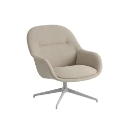 Muuto Fiber Lounge Armchair, Refine cognac læder, anthracite swivel base fra Discount