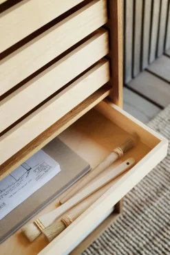 Carl Hansen & Søn FK63 Kabinet med ben fra Best