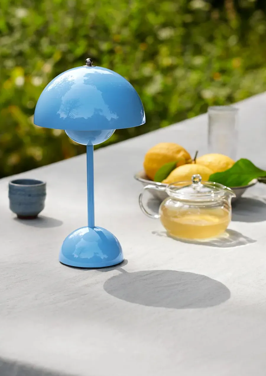 &Tradition Flowerpot Portable VP9 Bordlampe af Verner Panton