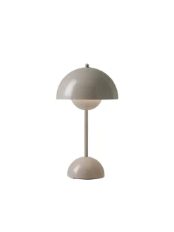 &Tradition Flowerpot Portable VP9 Bordlampe af Verner Panton