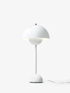 &Tradition Flowerpot VP3 bordlampe af Verner Panton Discount