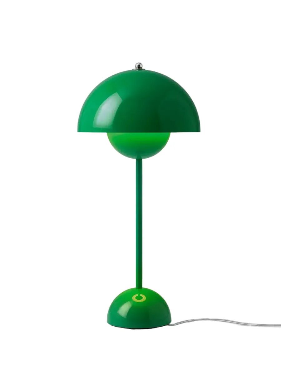 &Tradition Flowerpot VP3 bordlampe af Verner Panton Discount