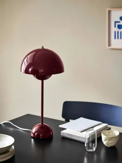 &Tradition Flowerpot VP3 bordlampe af Verner Panton Discount