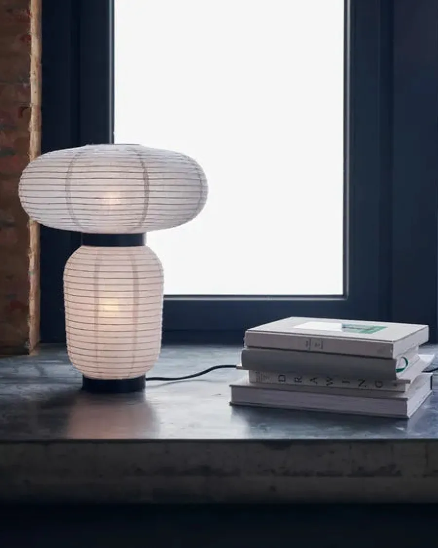 &Tradition Formakami bordlampe fra Best