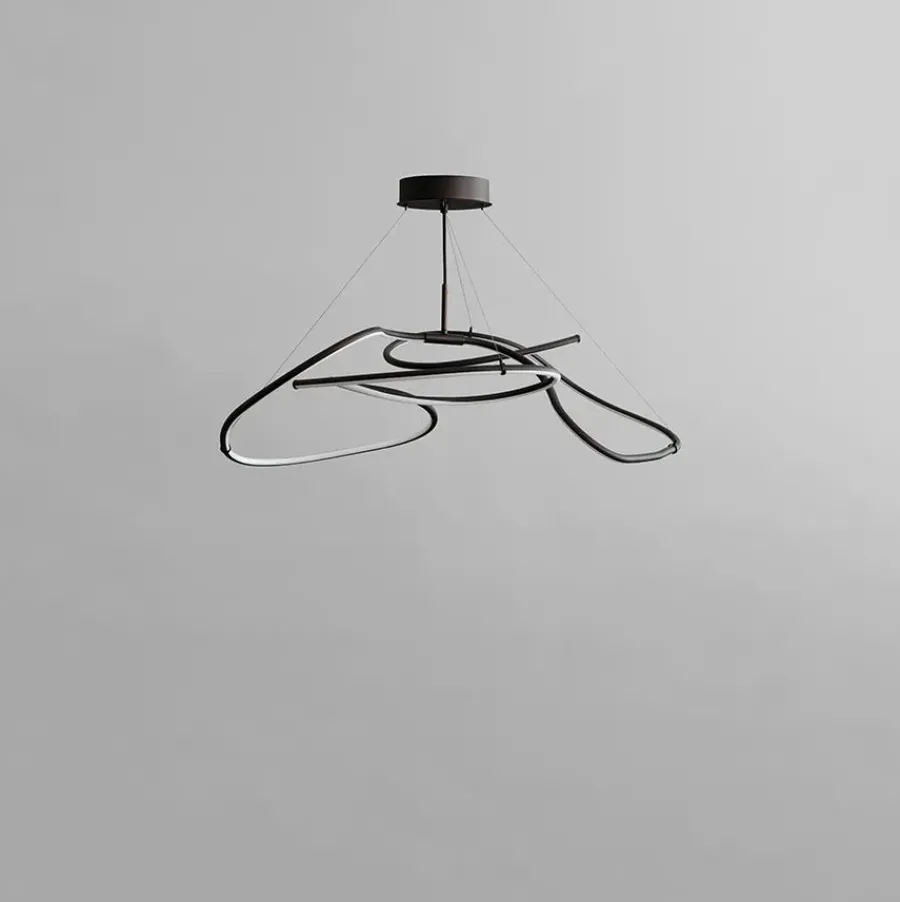 101 Copenhagen Ghost Chandelier, Mini, Burned Black fra Hot