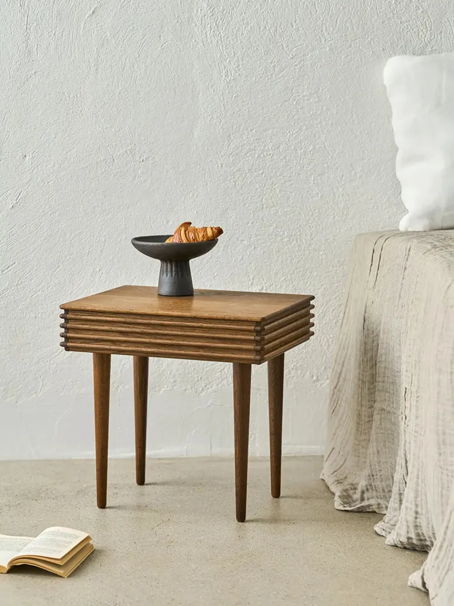 DK3 Groove Night Table fra Sale