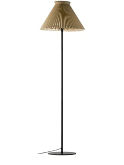Le Klint 334H Gulvlampe, buttermilk fra