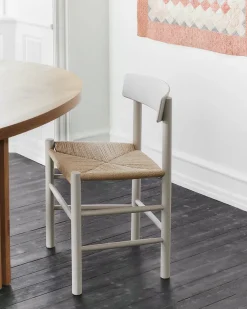 Fredericia Furniture J39 Folkestolen, Khaki grøn af Børge Mogensen Outlet
