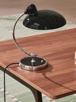 Fritz Hansen Kaiser Idell Bordlampe fra New