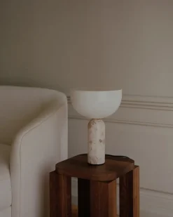 New Works Kizu Bordlampe Small, Breccia Pernice fra Discount