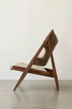 Audo Copenhagen Knitting Lounge Chair, Sheepskin fra Hot