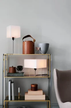 Fritz Hansen Miniature Ægget af Arne Jacobsen Clearance
