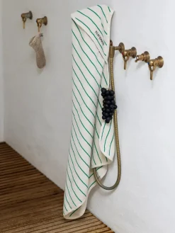 Bongusta Naram Baby Towel, white & grass fra Online