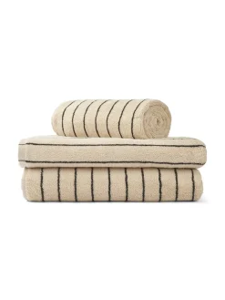 Bongusta Naram towel - Creme & Ink fra