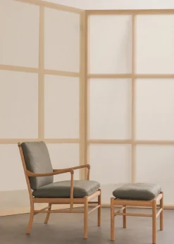 Carl Hansen & Søn OW149F Fodskammel til Colonial lænestol, eg olie, Terra-læder af Ole Wanscher Outlet