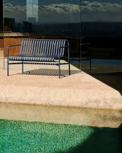 HAY Palissade Dining Bench Armrest, Deep Blue fra Best